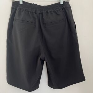 Black‎ Tommy Bahama womens golf shorts, M